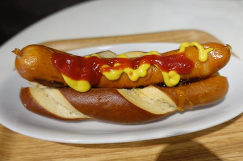 渋谷駅近く 開店6月12日 Baby Hotdog Cafe 渋谷区東にオープン スイーツ カフェ ベーカリー速報